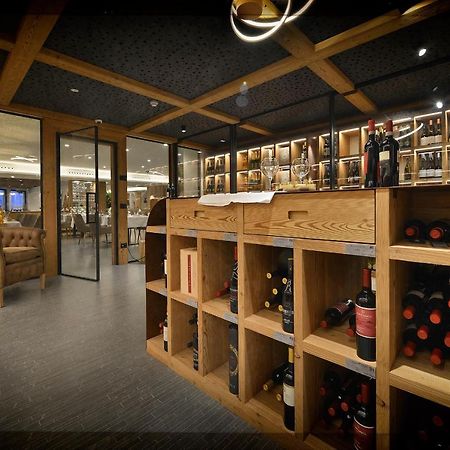 Hotel Bucaneve 리비뇨 외부 사진