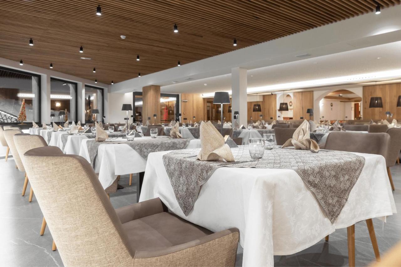 Hotel Bucaneve 리비뇨 외부 사진