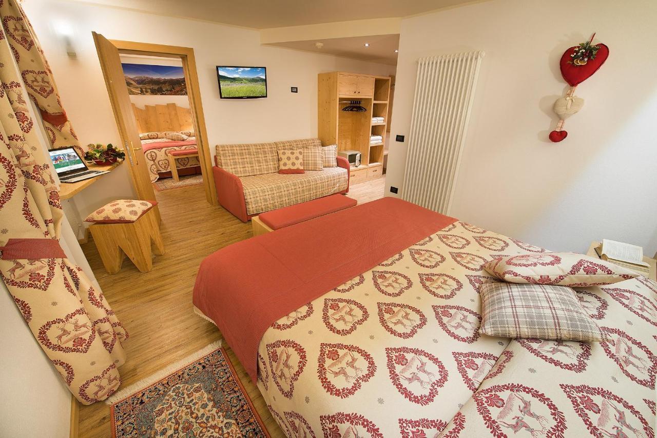 Hotel Bucaneve 리비뇨 외부 사진