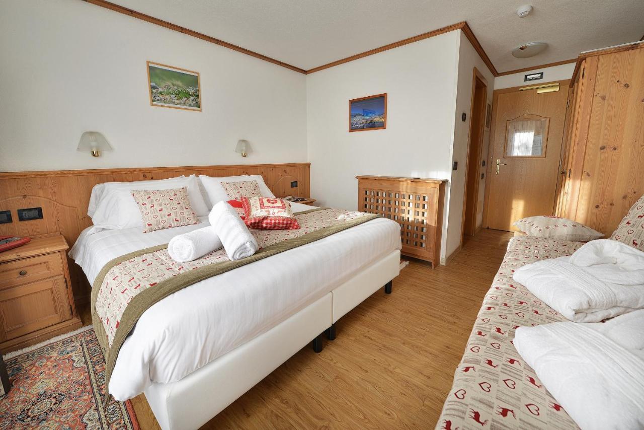 Hotel Bucaneve 리비뇨 외부 사진