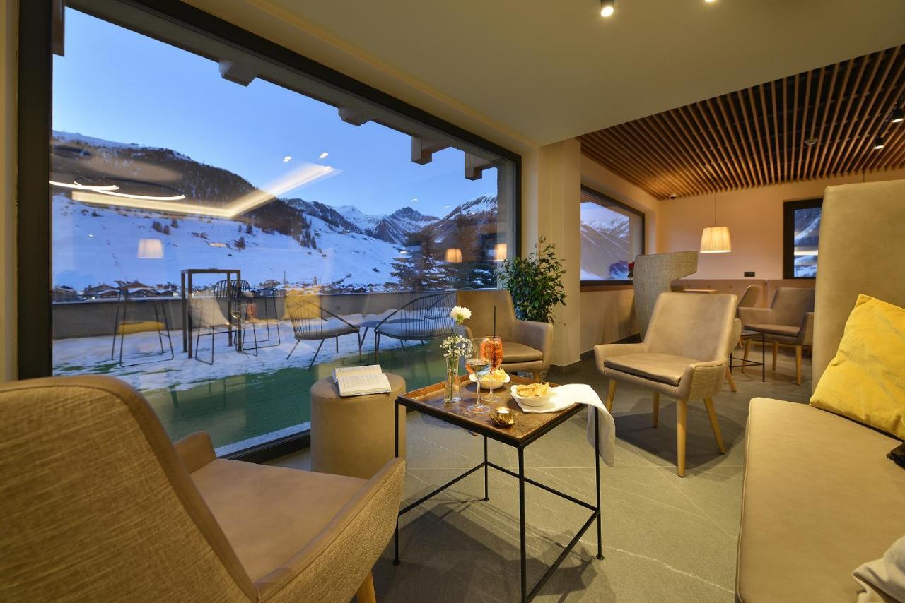 Hotel Bucaneve 리비뇨 외부 사진