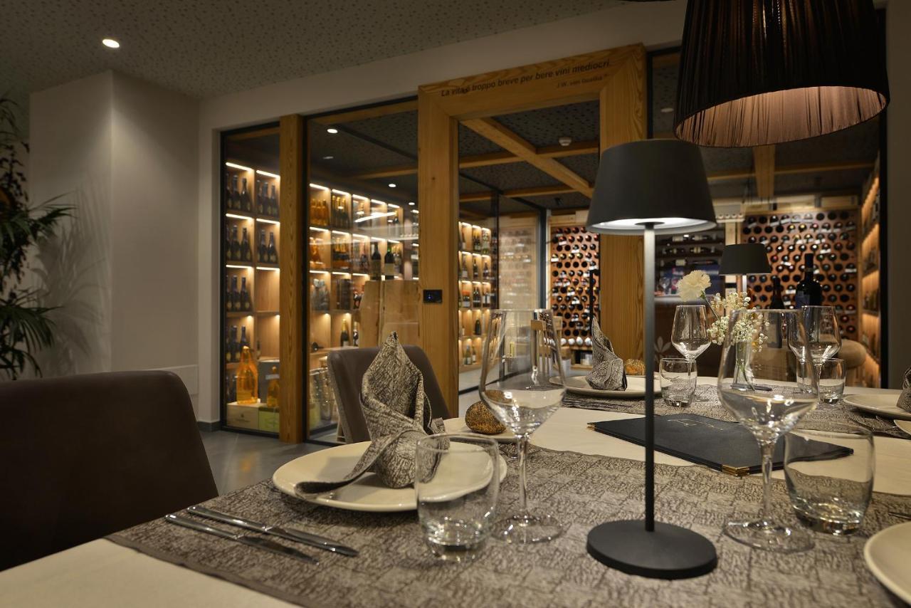 Hotel Bucaneve 리비뇨 외부 사진